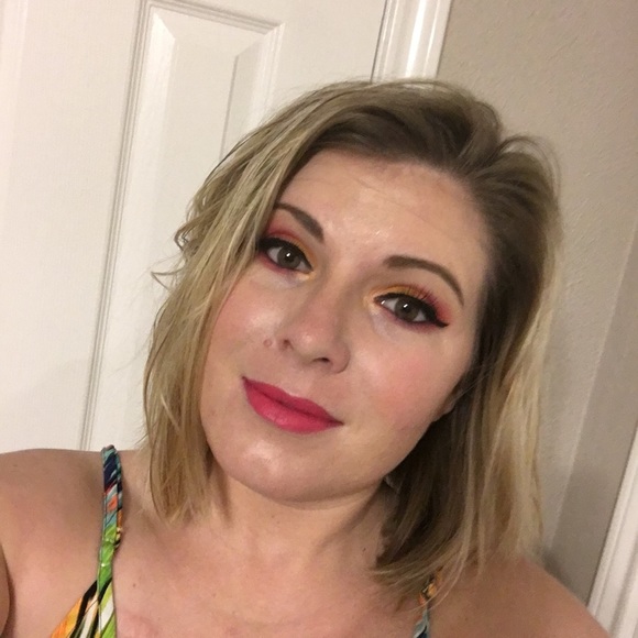 Meet your Posher, Paige - Picture 14 of 16